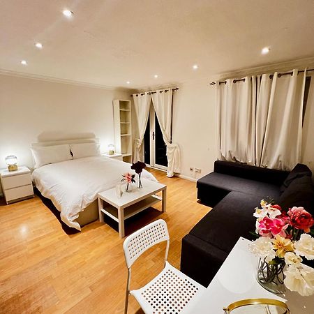 A Calm Stay Near Battersea Reach Londres Extérieur photo
